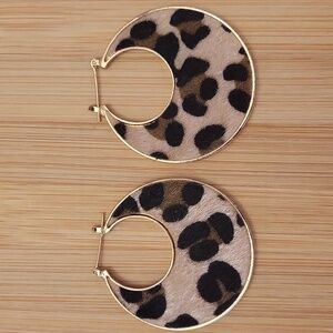 Faux Fur Cheetah Print Hoop Earrings